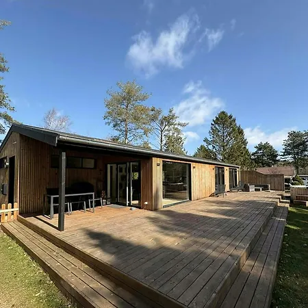 New Summer House In Fuglslev With Wilderness Bath *